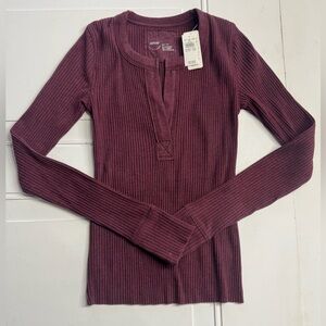 Aerie NWT Long Sleeve Purple Burgundy Ribbed Henley Size XXS